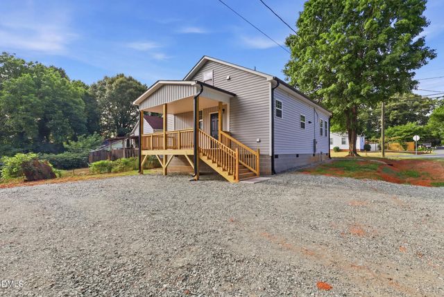 1302 Sidney Avenue, Burlington, NC 27217