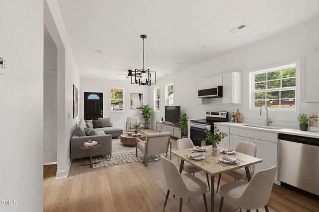 1302 Sidney Avenue, Burlington, NC 27217