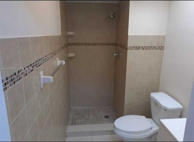 4413 NW 3rd Avenue 4413, Deerfield Beach, FL 33064