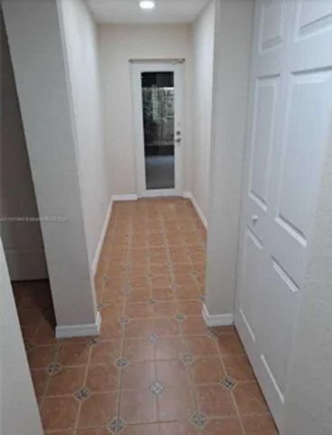 4413 NW 3rd Avenue 4413, Deerfield Beach, FL 33064