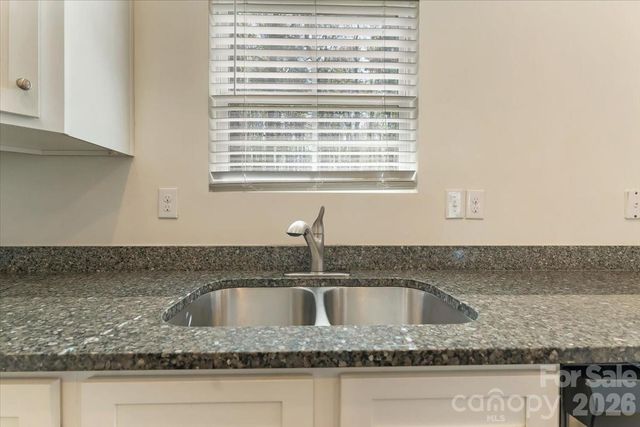 609 Oak Forest Lane, Salisbury, NC 28146