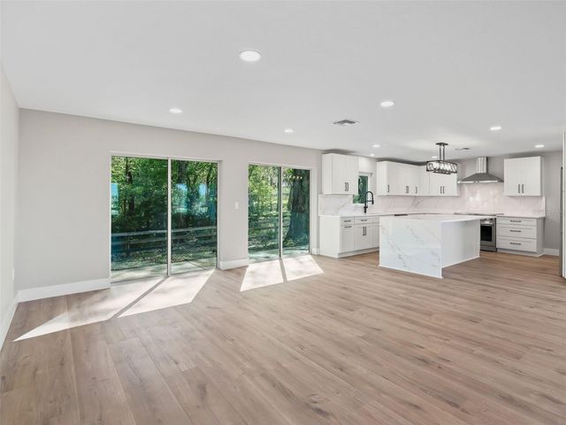 8251 NW 136TH AVENUE ROAD, Ocala, FL 34482