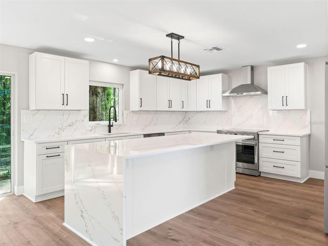 8251 NW 136TH AVENUE ROAD, Ocala, FL 34482