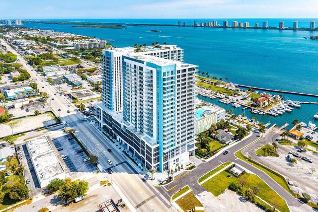220 Lake Shore Drive 1415, Lake Park, FL 33403