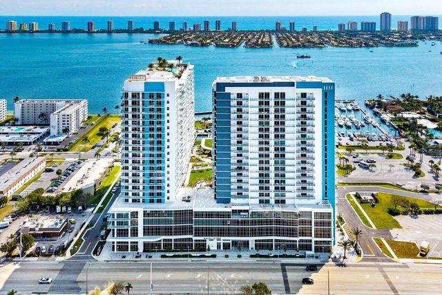 220 Lake Shore Drive 1415, Lake Park, FL 33403