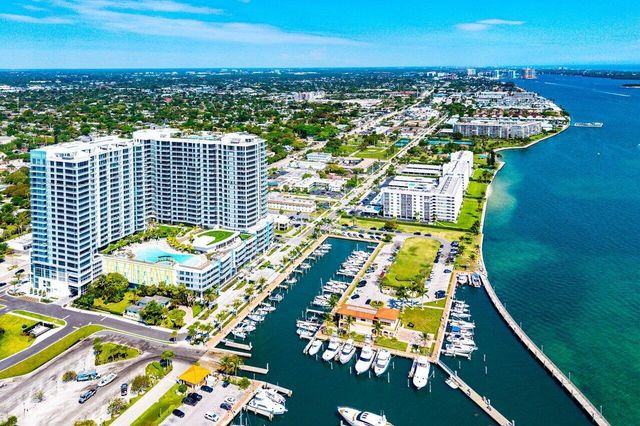 220 Lake Shore Drive 1415, Lake Park, FL 33403