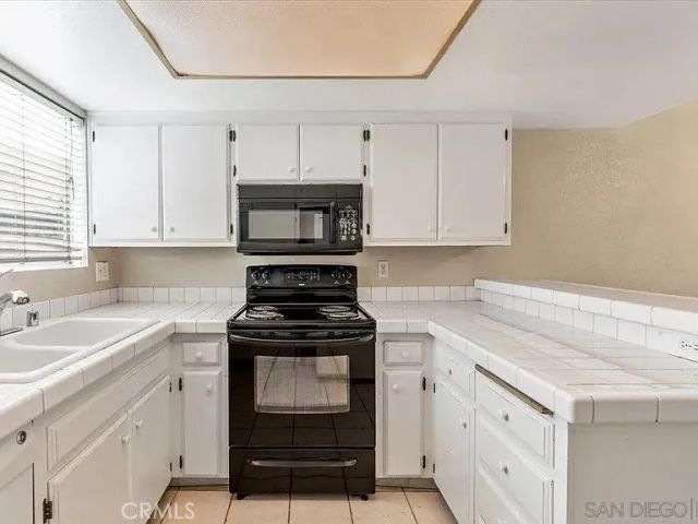 9034 Kenwood 10, Spring Valley, CA 91977