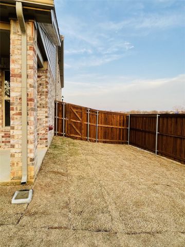 2859 Trail Head Drive, Corinth, TX 76210