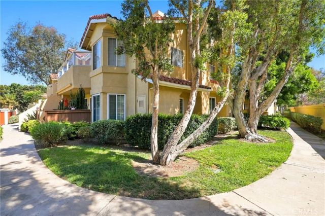 73 Alberti Aisle, Irvine, CA 92614