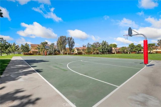 73 Alberti Aisle, Irvine, CA 92614