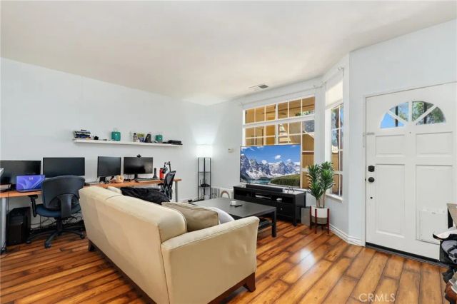 73 Alberti Aisle, Irvine, CA 92614