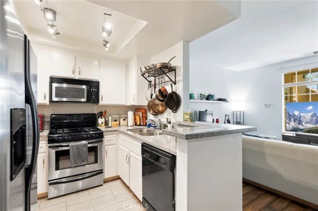 73 Alberti Aisle, Irvine, CA 92614