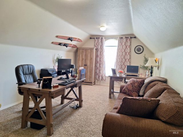 452 Bitterbrush Ave, Nampa, ID 83686