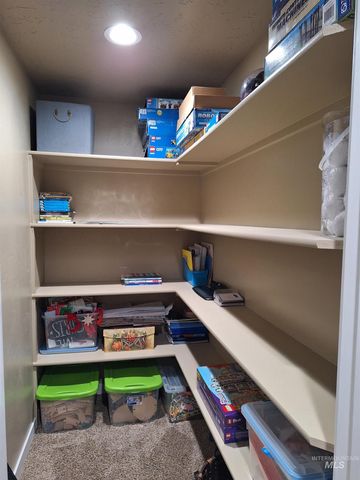 452 Bitterbrush Ave, Nampa, ID 83686