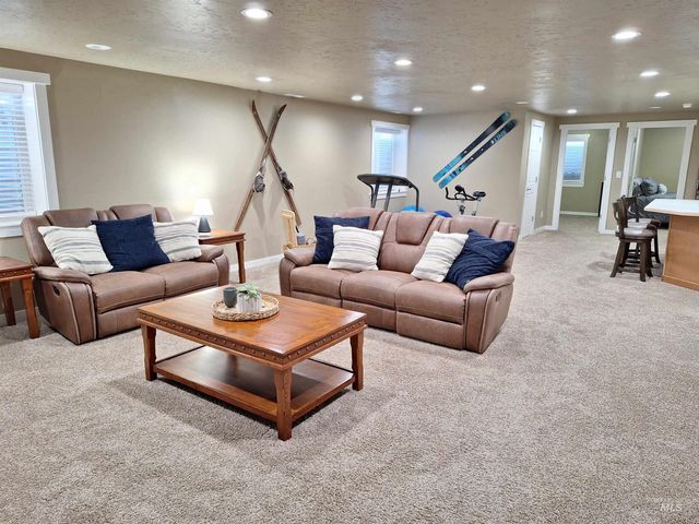 452 Bitterbrush Ave, Nampa, ID 83686