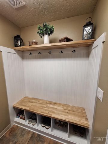 452 Bitterbrush Ave, Nampa, ID 83686