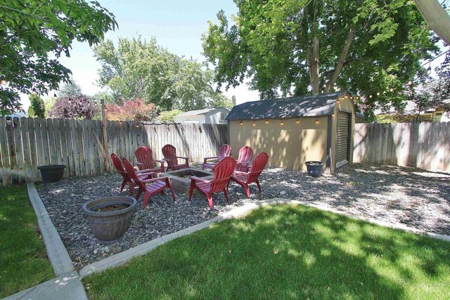 452 Bitterbrush Ave, Nampa, ID 83686