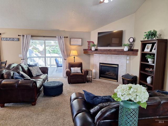 452 Bitterbrush Ave, Nampa, ID 83686