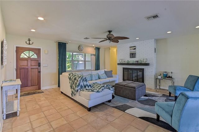 2680 NE 24th Street, Pompano Beach, FL 33064