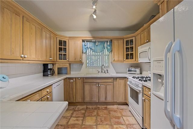 2680 NE 24th Street, Pompano Beach, FL 33064