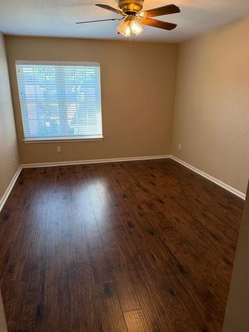 2250 Bering Drive 48, Houston, TX 77057