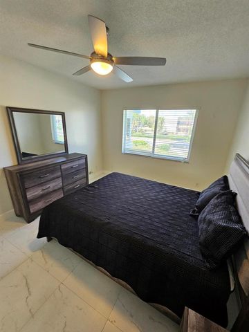 1115 Lake Terrace 208, Boynton Beach, FL 33426