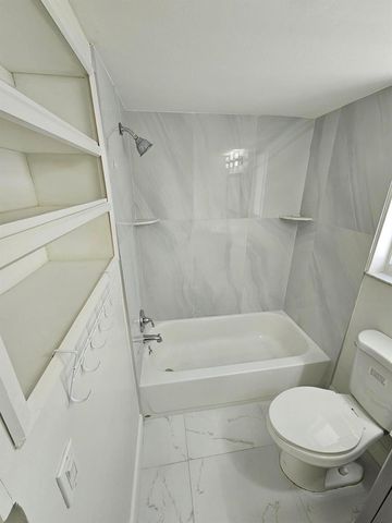 1115 Lake Terrace 208, Boynton Beach, FL 33426