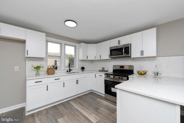 880 E ATLANTIC AVE, Sewell, NJ 08080