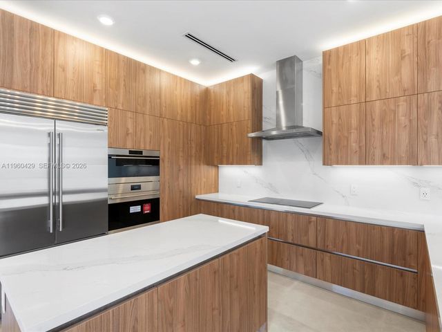 19701 NE 16 PL, Miami, FL 33179