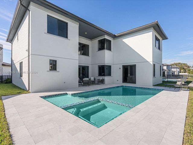 19701 NE 16 PL, Miami, FL 33179