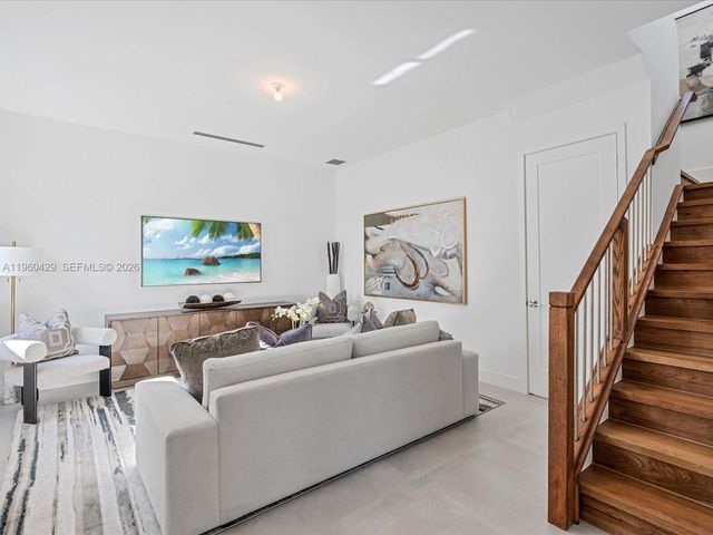 19701 NE 16 PL, Miami, FL 33179