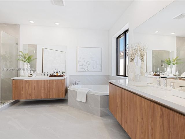 19701 NE 16 PL, Miami, FL 33179