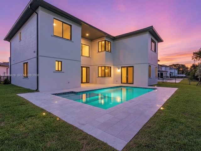 19701 NE 16 PL, Miami, FL 33179