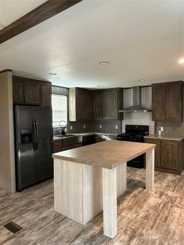 1221 Road 5500, Cleveland, TX 77327