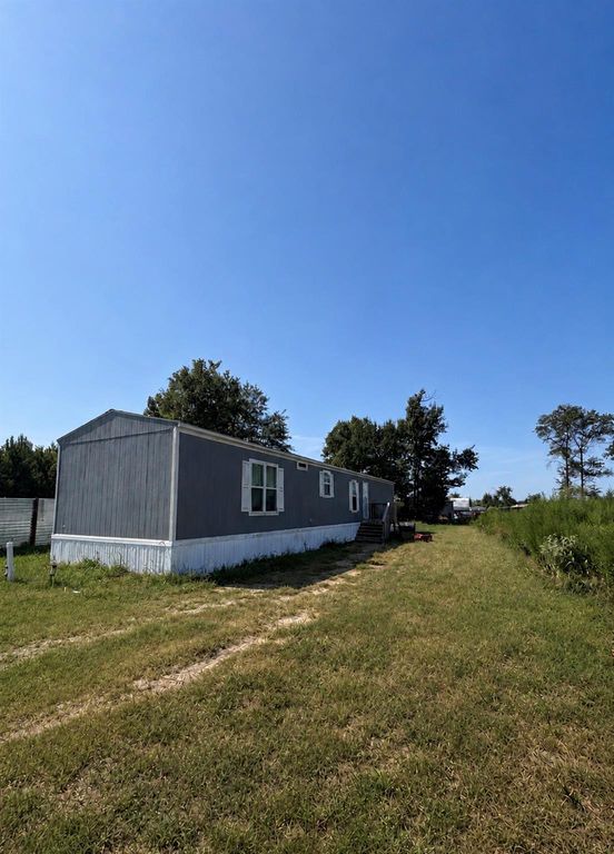 1221 Road 5500, Cleveland, TX 77327