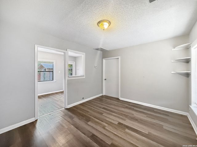 842 PRICE AVE, San Antonio, TX 78211