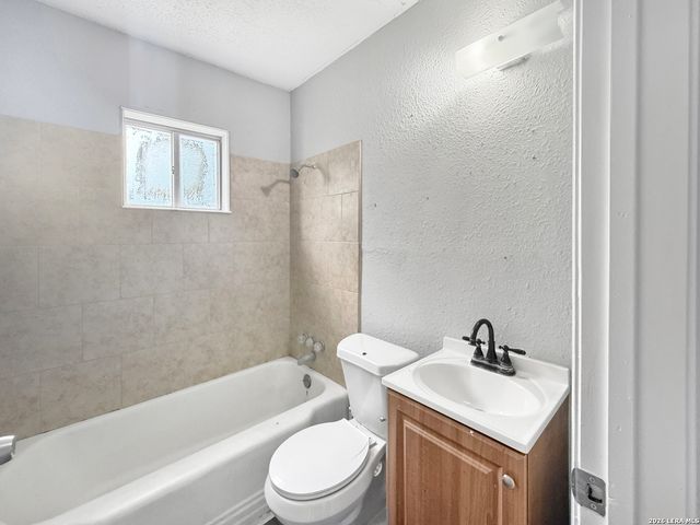 842 PRICE AVE, San Antonio, TX 78211