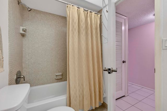 3 Greenway Vlg N 210, Royal Palm Beach, FL 33411