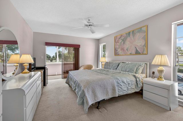 3 Greenway Vlg N 210, Royal Palm Beach, FL 33411