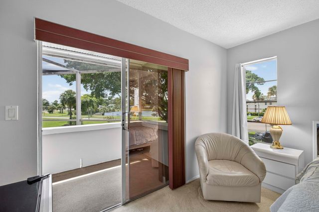 3 Greenway Vlg N 210, Royal Palm Beach, FL 33411