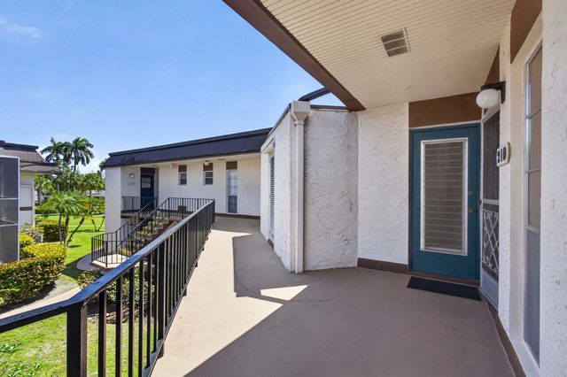 3 Greenway Vlg N 210, Royal Palm Beach, FL 33411