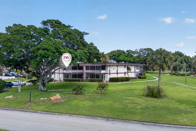 3 Greenway Vlg N 210, Royal Palm Beach, FL 33411