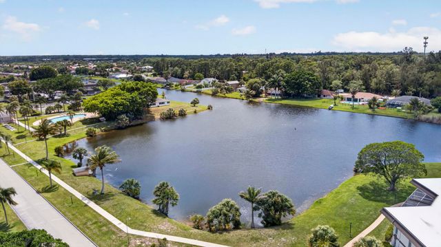 3 Greenway Vlg N 210, Royal Palm Beach, FL 33411