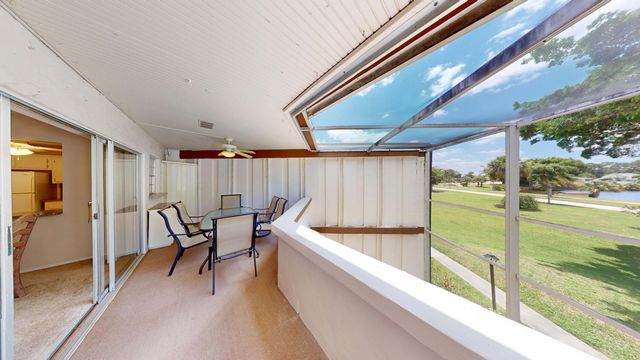 3 Greenway Vlg N 210, Royal Palm Beach, FL 33411