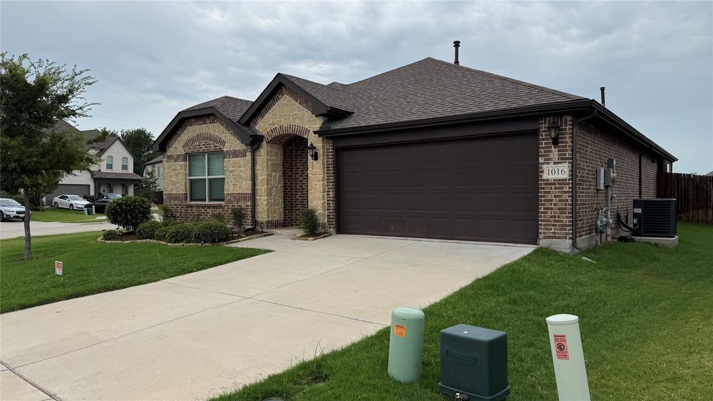 1016 Highberry Drive, Anna, TX 75409
