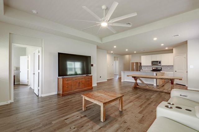 111 Pronghorn Drive, Huntsville, TX 77320
