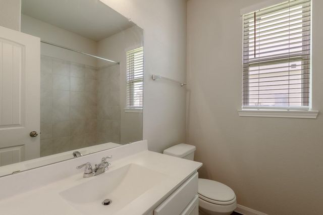 111 Pronghorn Drive, Huntsville, TX 77320
