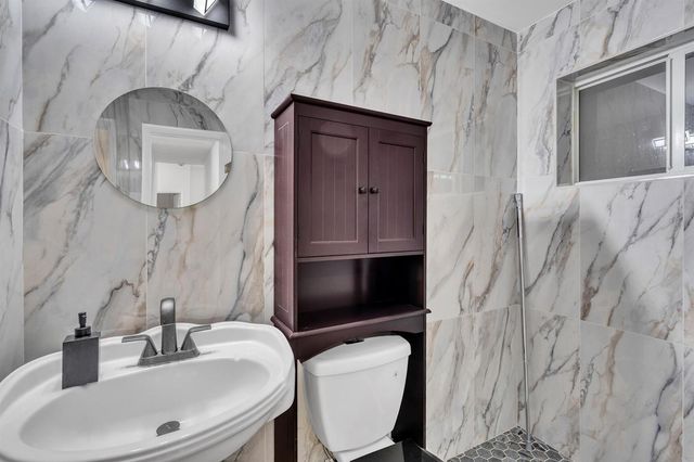 3343 NW 79th Way, Davie, FL 33024