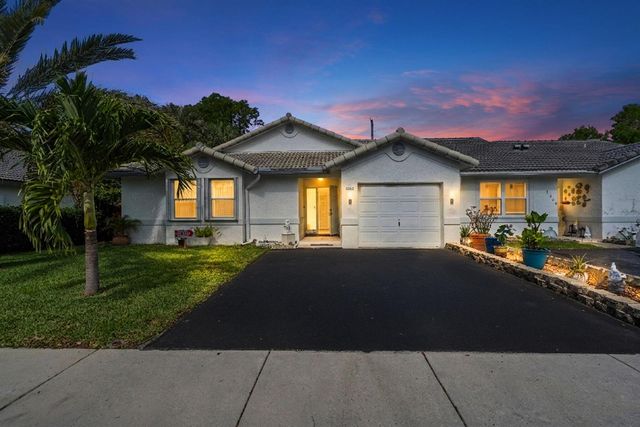 3343 NW 79th Way, Davie, FL 33024