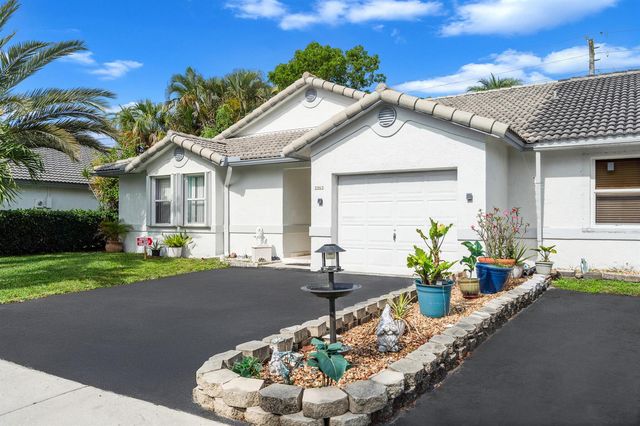 3343 NW 79th Way, Davie, FL 33024